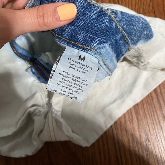 Dolls Kill bleach dyed denim shorts - Picture 3 of 4